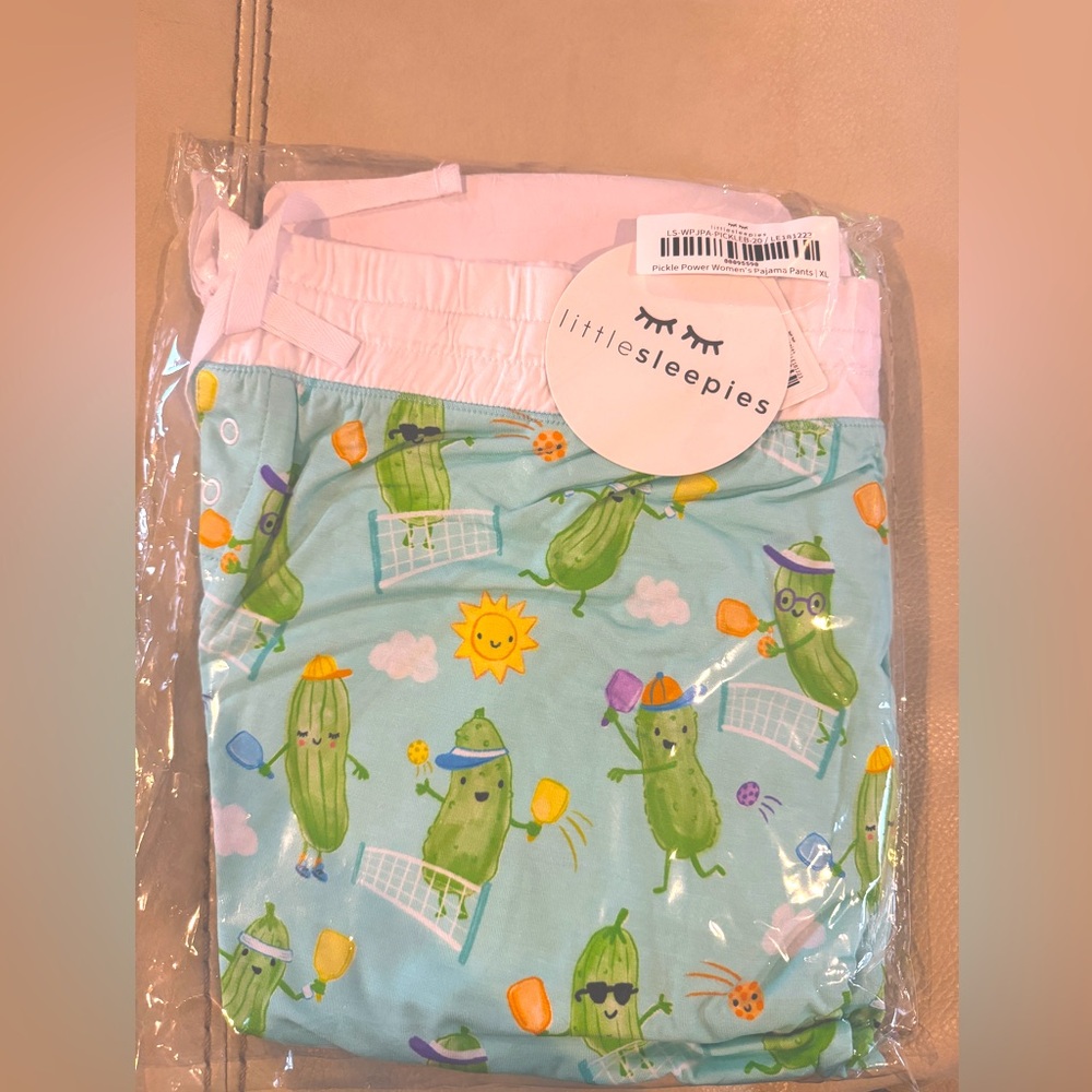 *NWT*LITTLE SLEEPIES Women’s Pickle Power PJ Pants